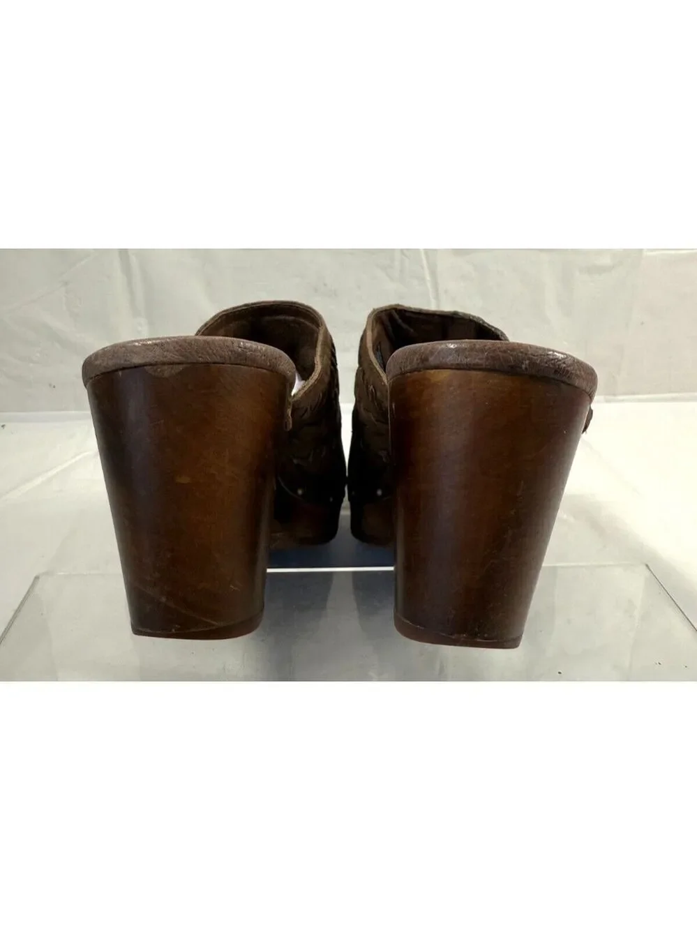 UGG Vivica 1957 Brown Leather Woven Studded Mule Clogs Y2K Size 6 shearling